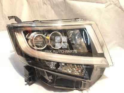 Picture of Daihatsu Move Custom 2015 Right Side HID Headlight