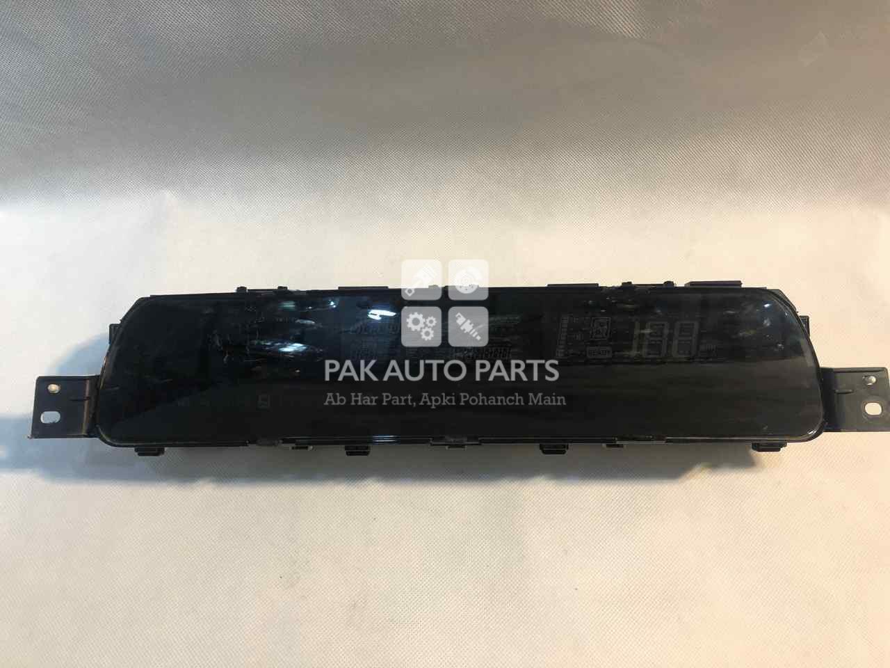 Picture of Toyota Aqua 2013 Speedometer