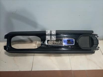 Picture of Honda Vezel Center Console