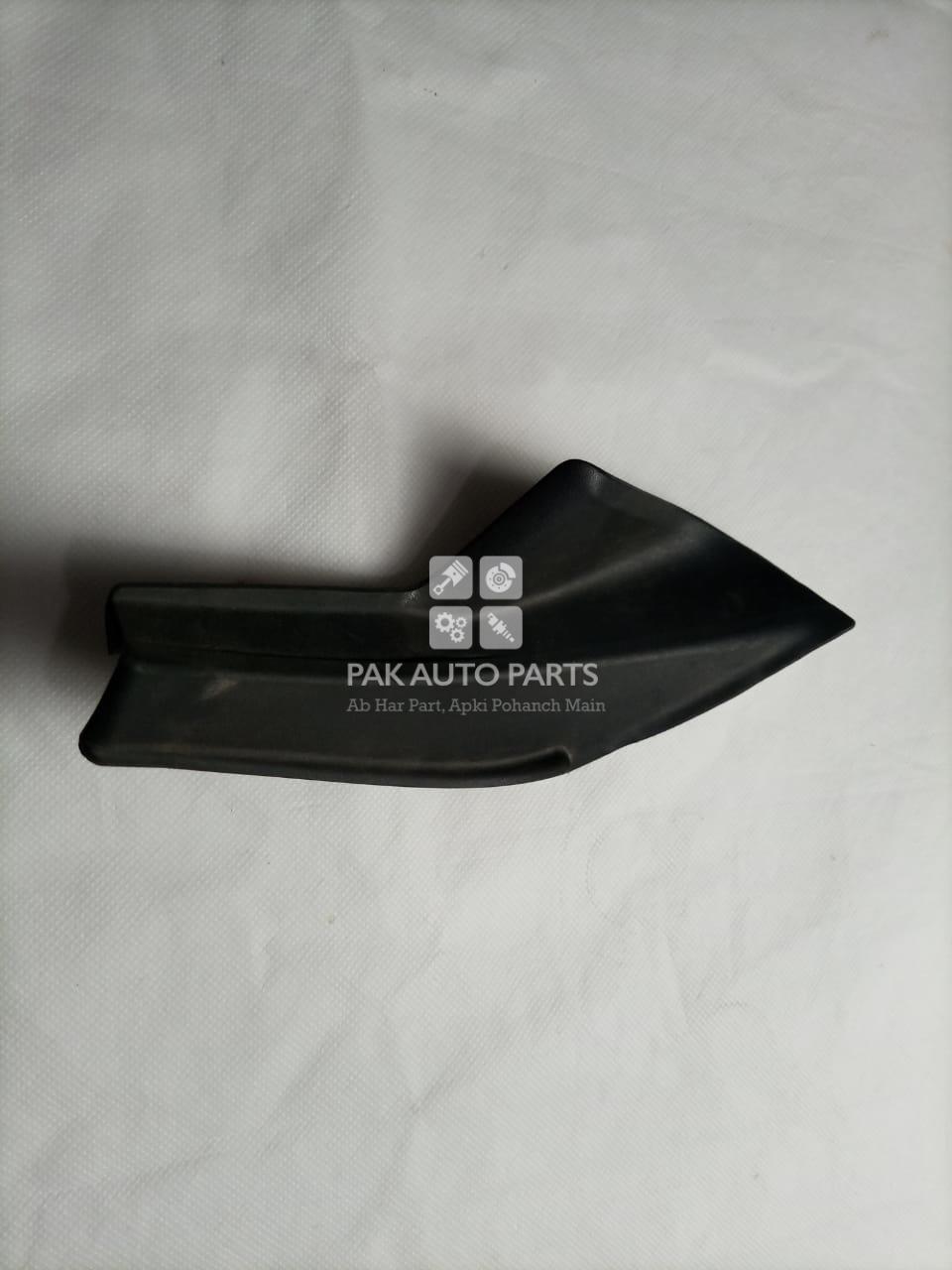 Picture of Toyota Voxy Wiper Shield Corner