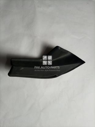 Picture of Toyota Esquire Wiper Shield Corner