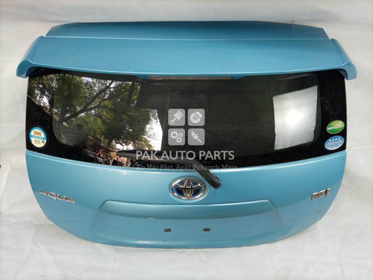 Picture of Toyota Aqua Complete Trunk