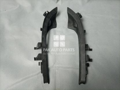 Picture of Nissan Note He12( 2015-19 )Wiper Shield Corner(1pcs)