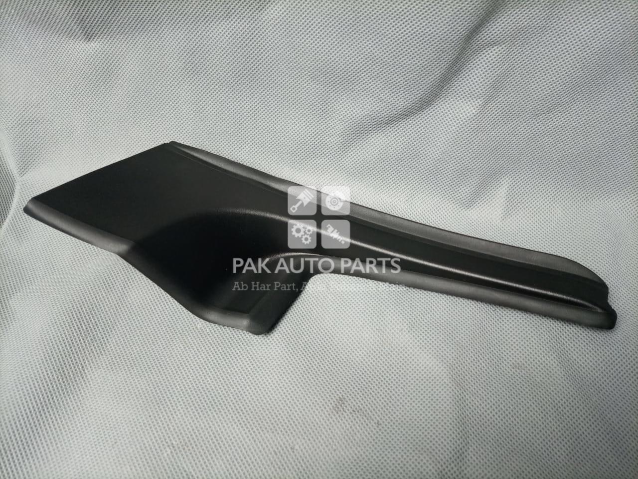 Picture of Toyota Passo(KGC30)2012-16 Wiper Shield Corner(1pcs)