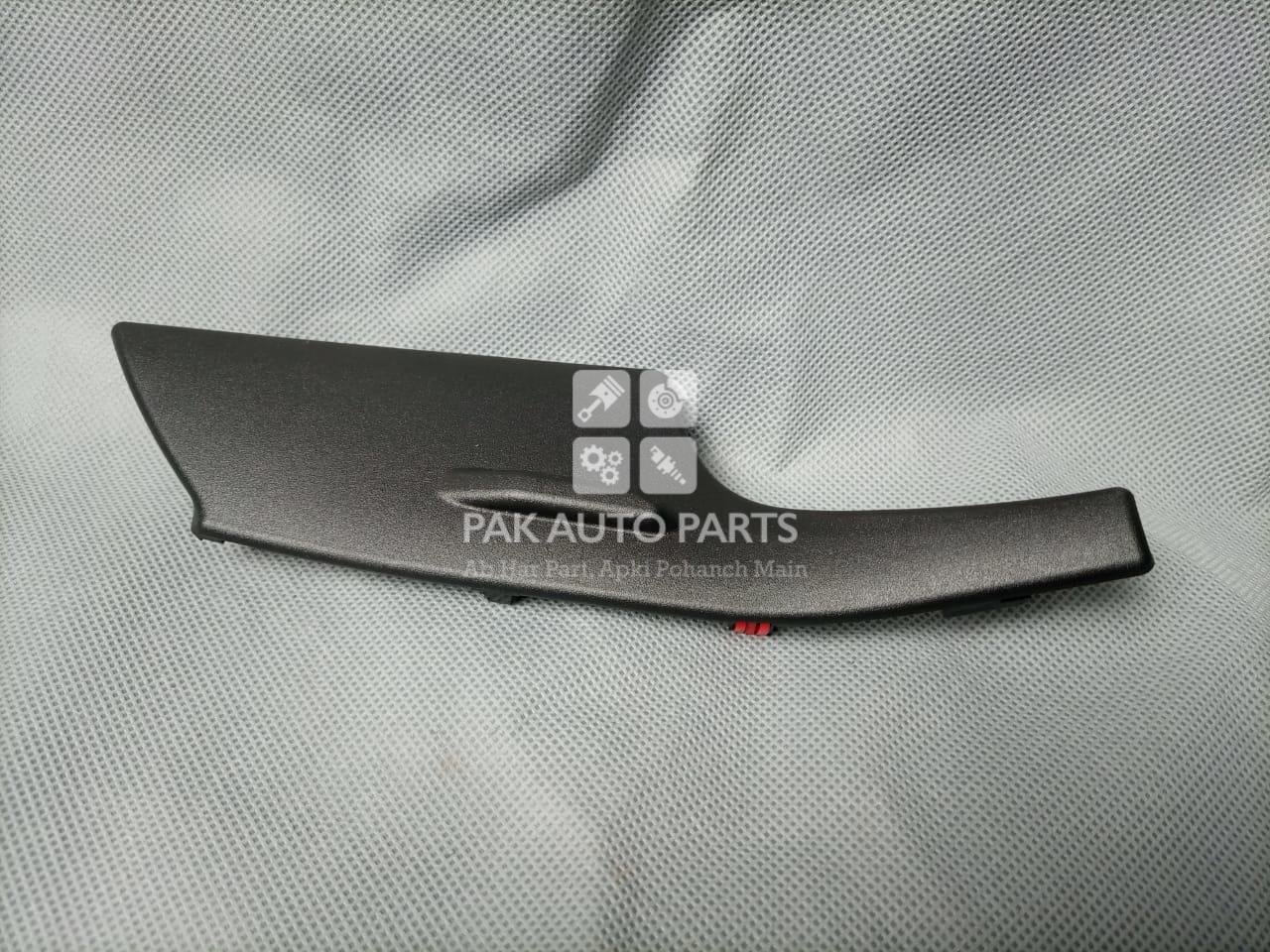 Picture of Daihatsu Mira(LA350)2018 Wiper Shield Corner(1pcs)