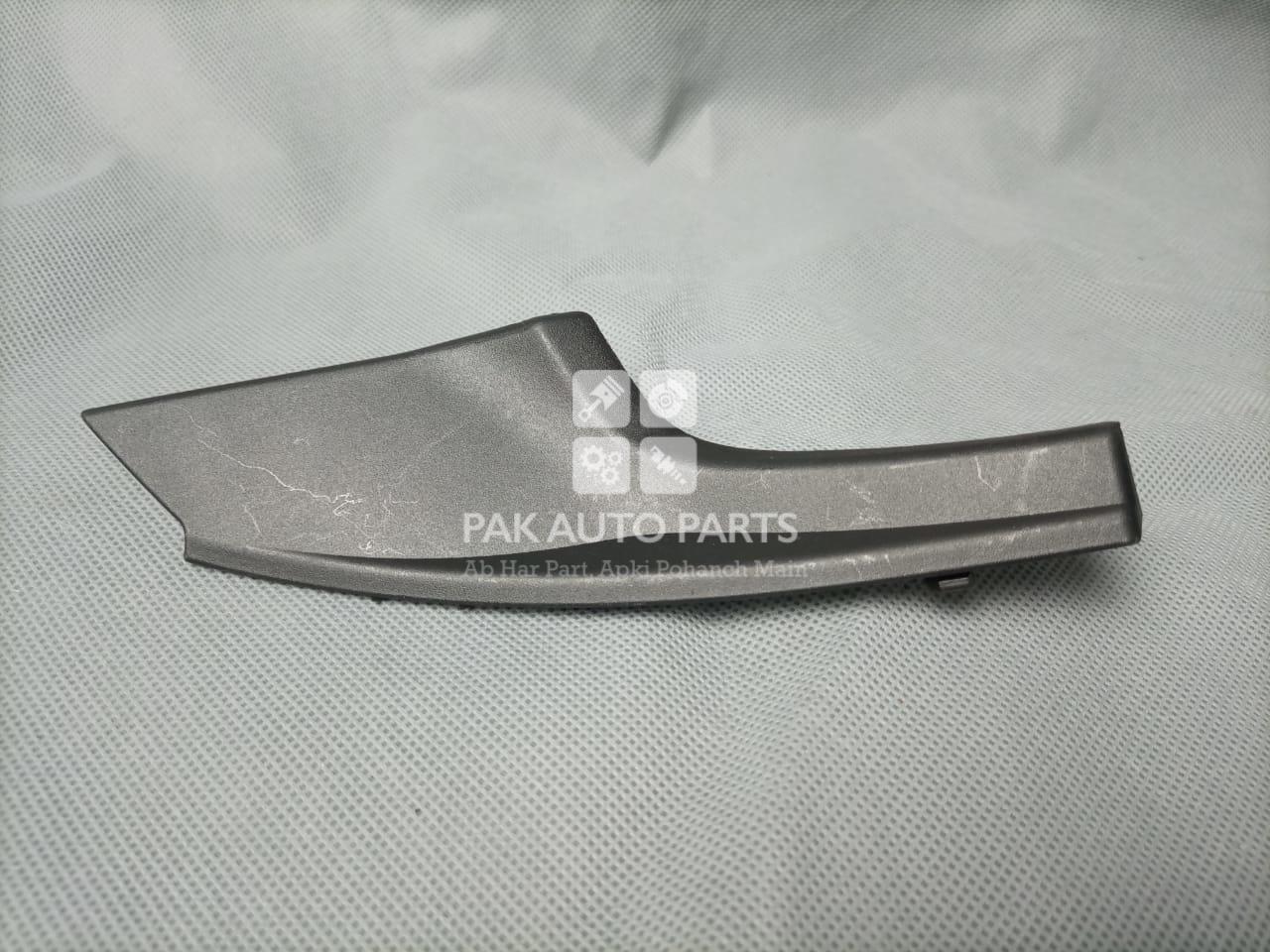 Picture of Daihatsu Move(LA100)2011-14 Wiper Shield Corner(1pcs)