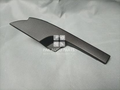 Picture of Daihatsu Move(LA150)2015-20 Wiper Shield Corner(1pcs)