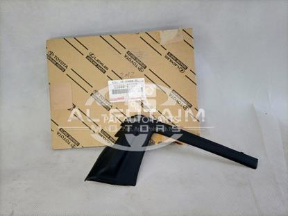 Picture of Toyota Vitz 2012 Wiper Shield Corner(1pcs)