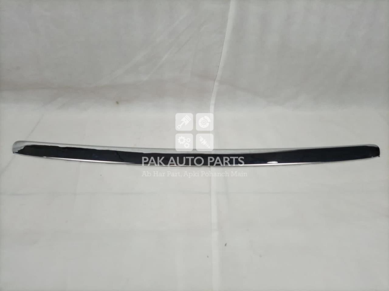 Picture of Honda Civic 2003-05 Bonnet Chrome