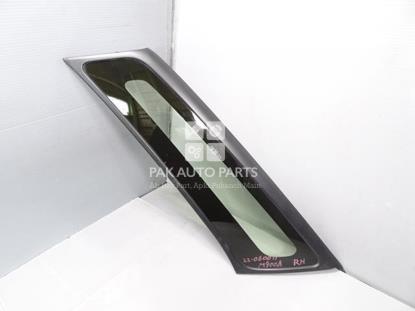Picture of Toyota Roomy Front Quarter Glass