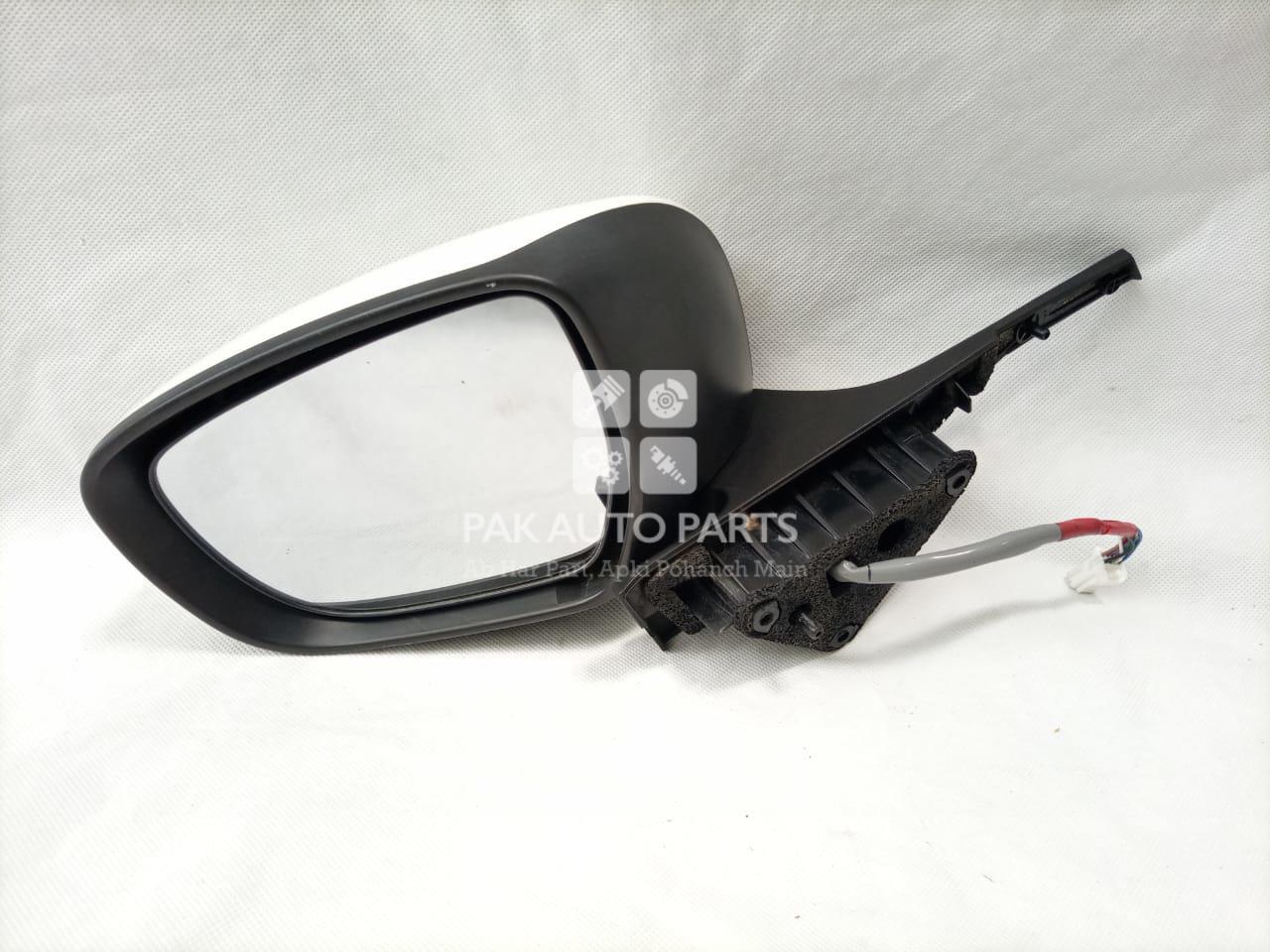 Picture of Suzuki Hustler Side Mirror With Indicator Light
