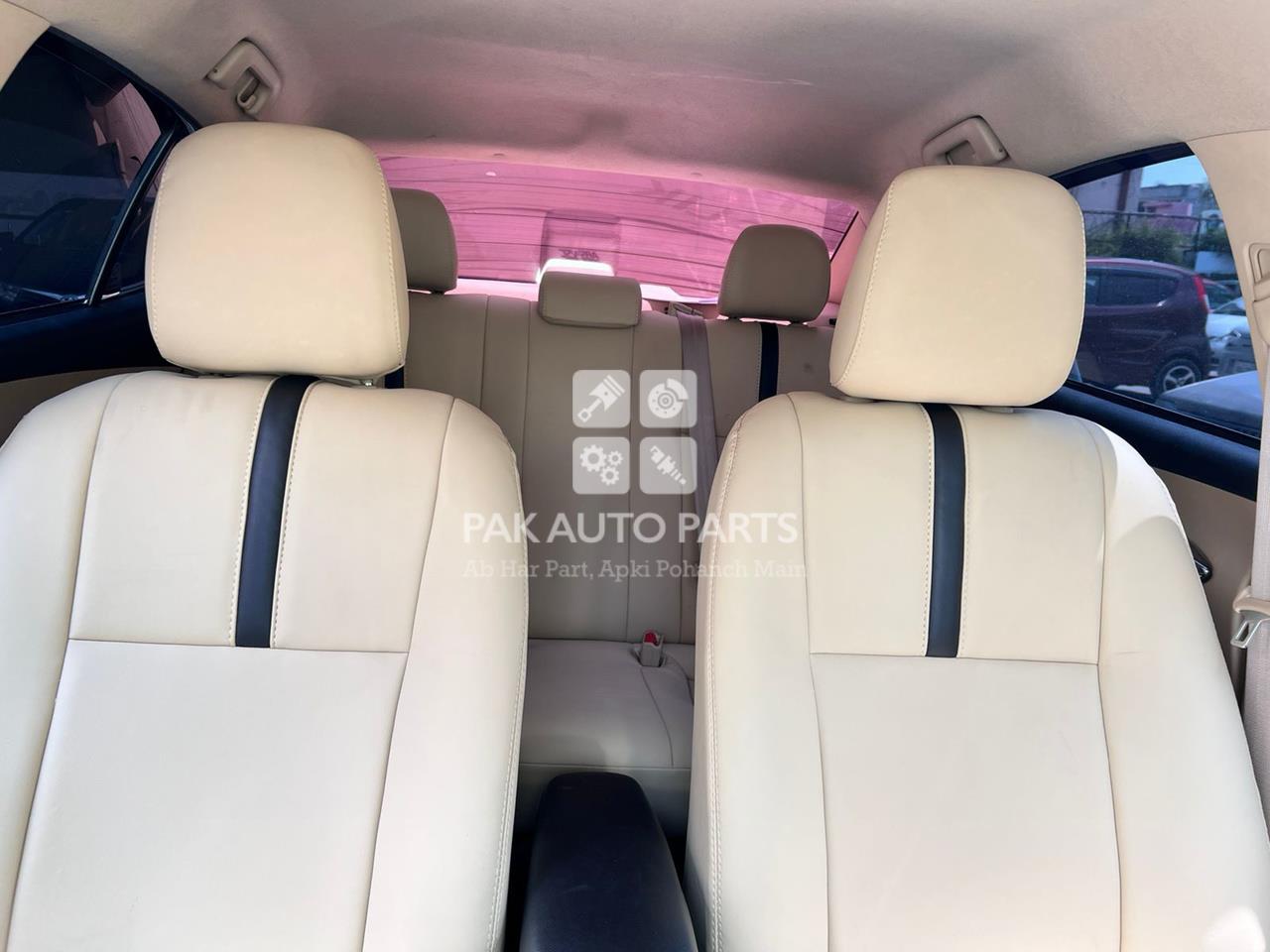 Picture of Toyota Yaris Seat Covers