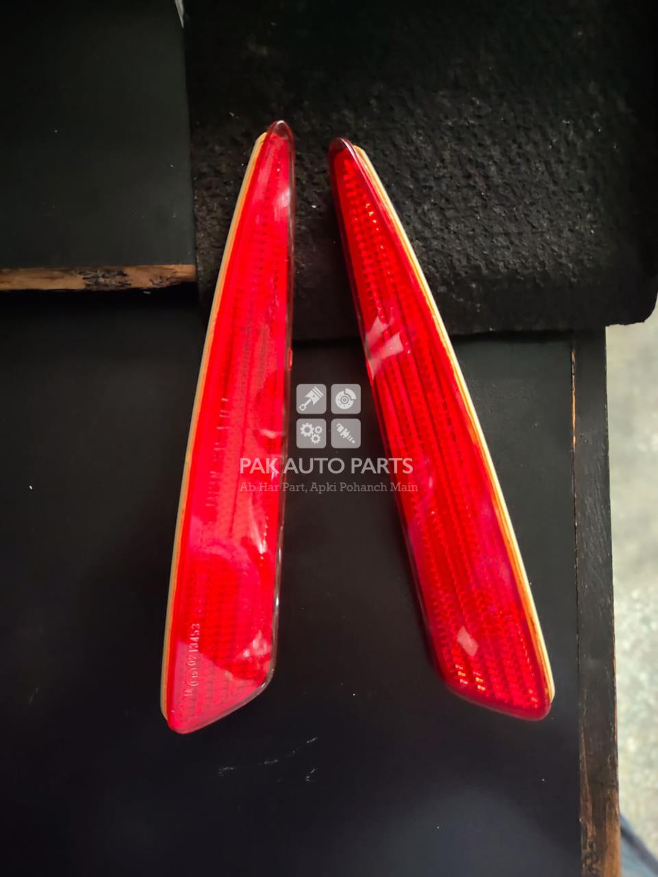 Picture of Toyota Aqua 2019 Rear Reflector