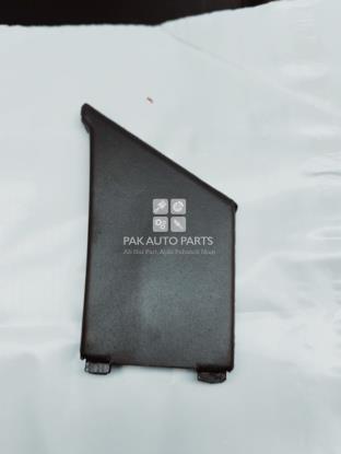 Picture of Toyota Vitz 2014 Side Mirror Base Tiki