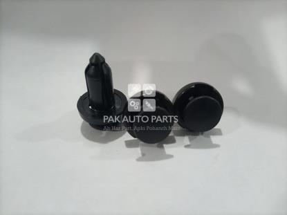 Picture of Universal Fender and Bumper Shields Clip