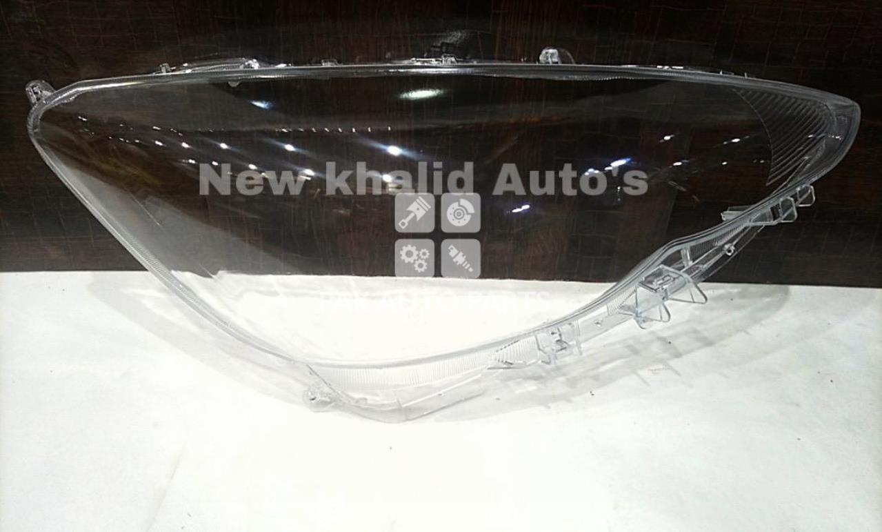 Picture of Toyota Aqua 2015 Headlight Glass