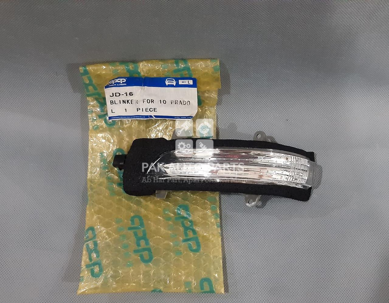 Picture of Toyota Land Cruiser 2005-21 Side Mirror Indicator Light