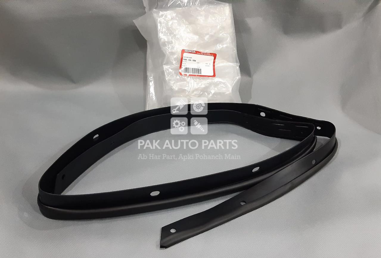 Picture of Honda Civic 2016-17 Seal Rubber Hood (Bonnet Rubber)