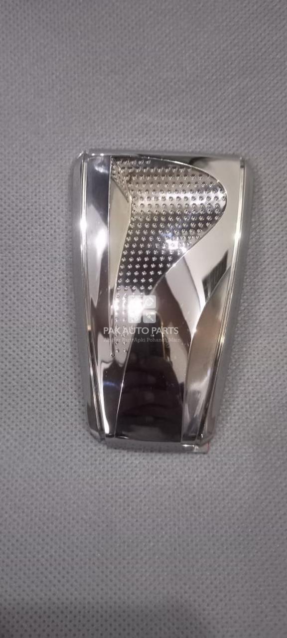 Picture of Toyota Premio 2008-2009 Front Grille Logo