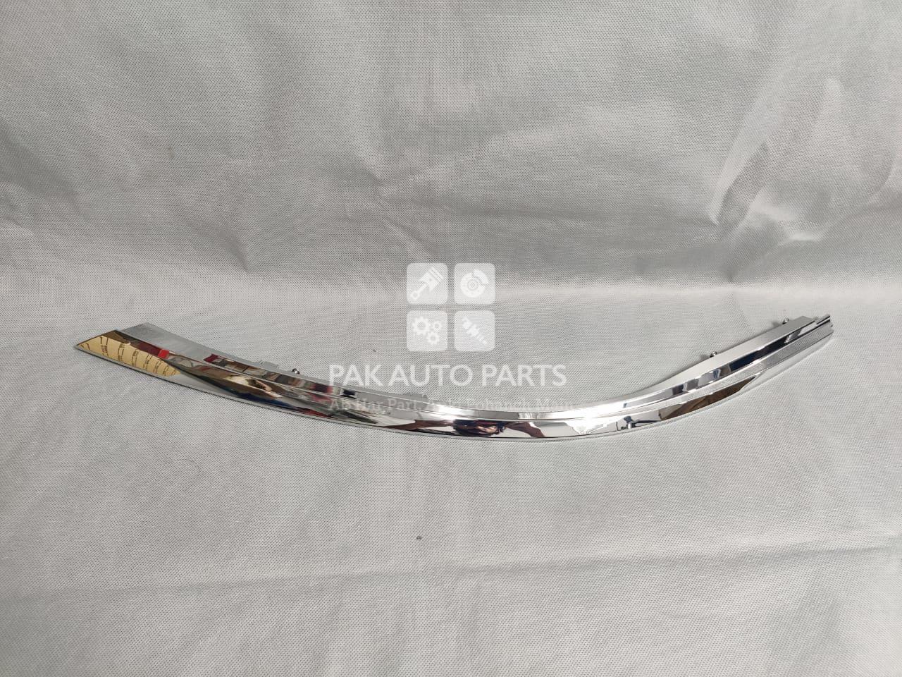 Picture of Toyota Corolla 2018-23 Headlight Chrome