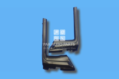 Picture of Toyota Vitz 2012-2014 Wiper Shield Corner (Set)