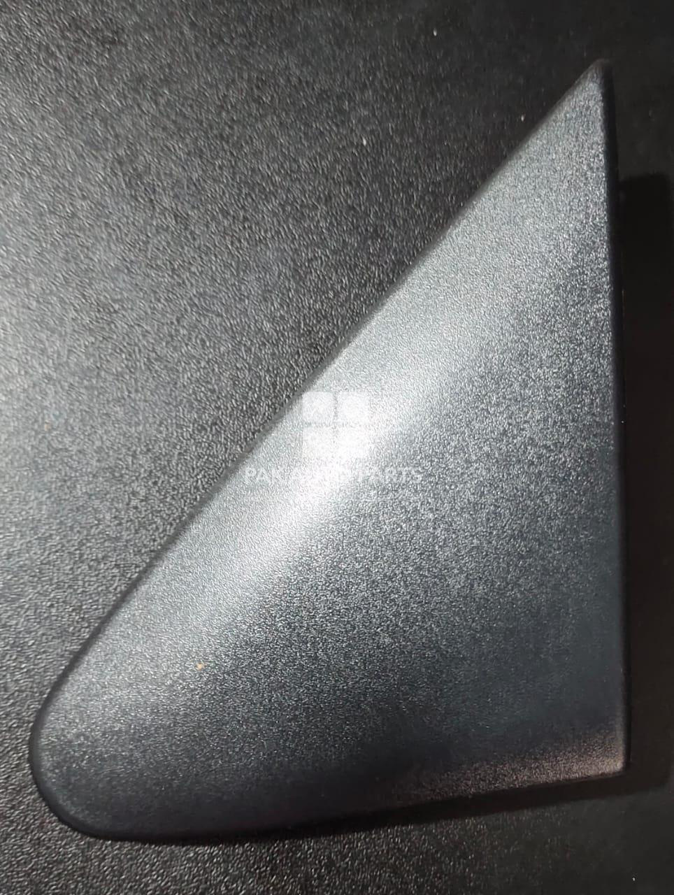 Picture of Nissan Sakura  B6AW 2020 Fender Side Mirror Samosa