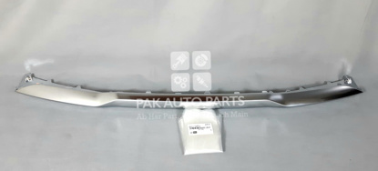 Picture of Kia Stonic 2022-2023 Front Bumper Lower Chrome Center