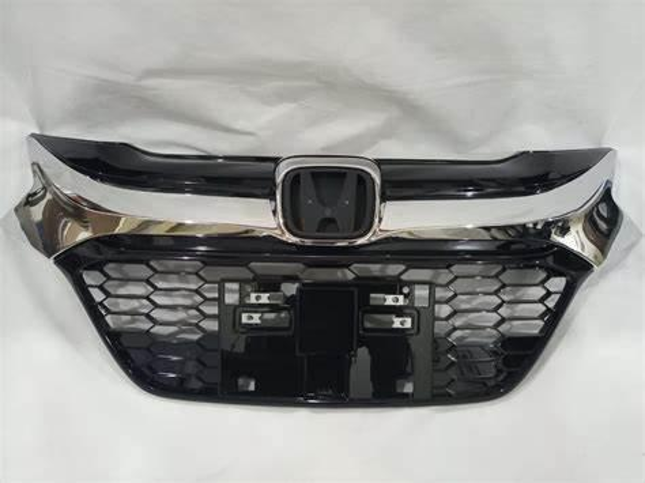Picture of Honda Vezel 2017 Full Chrome Show Grill