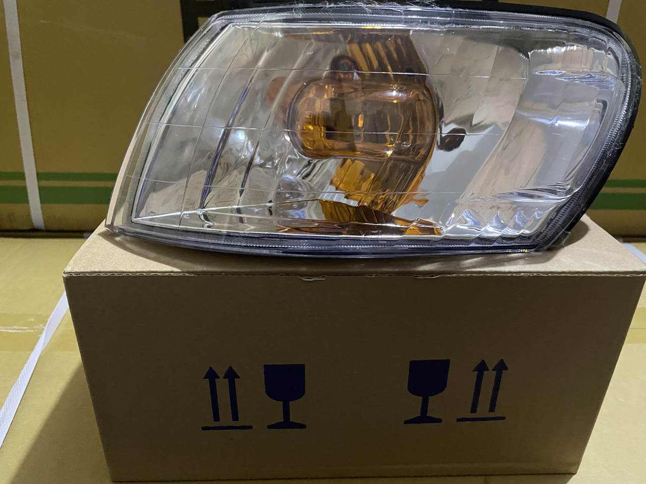 Picture of Toyota Corolla AE101 1998-2002 Corner Lamp Crystal