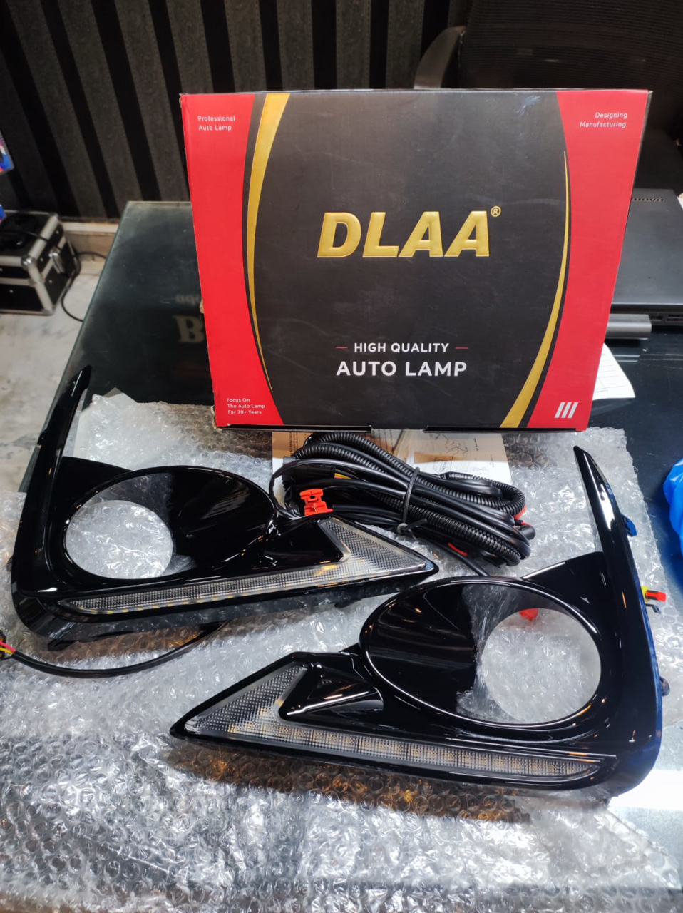 Picture of Toyota Corolla X NIKE Style DLAA Fog Lamp DRL