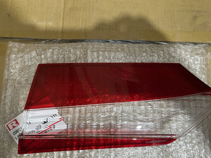 Picture of Toyota Corolla 2015-17 Trunk Light Glass