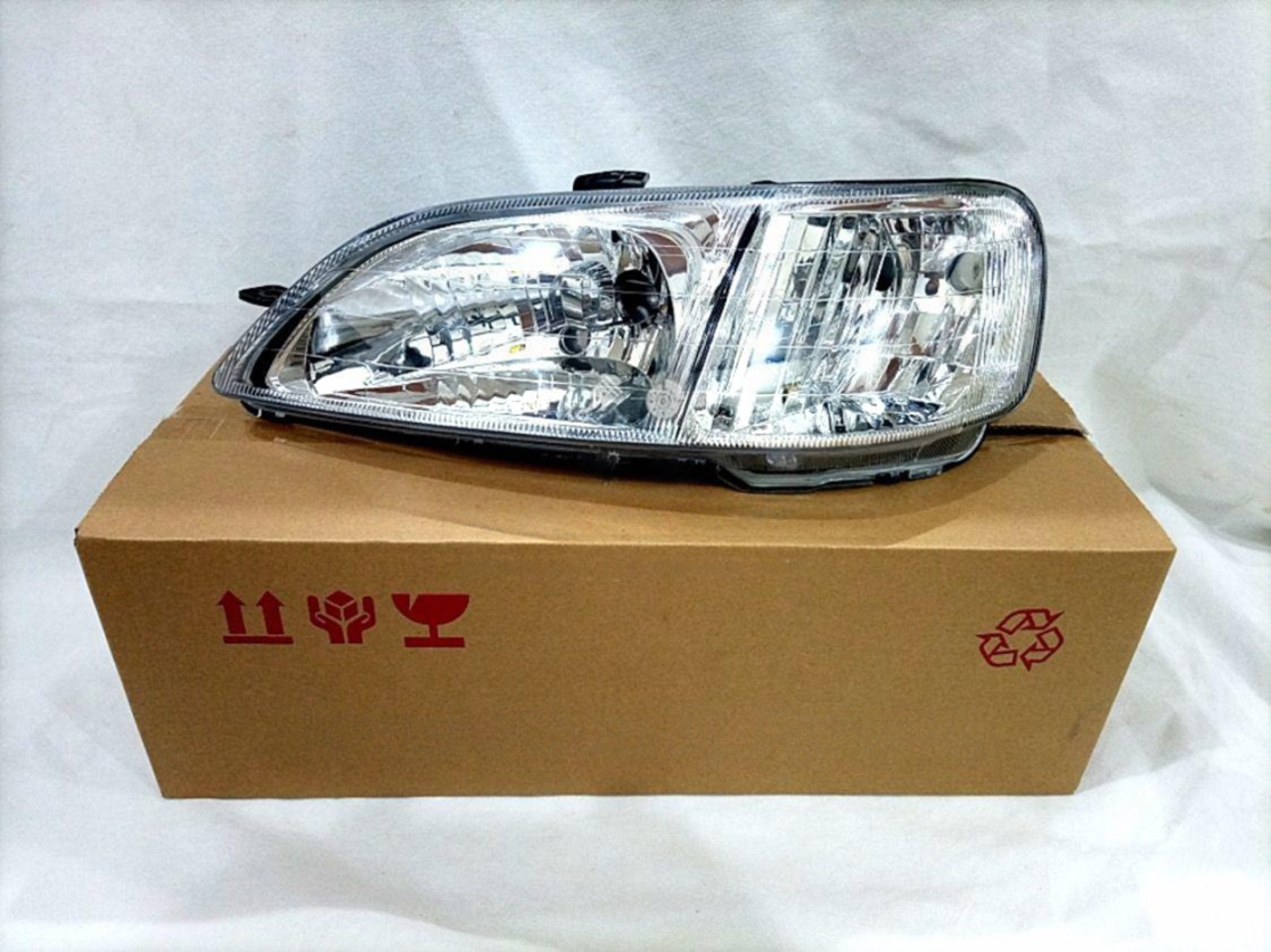 Picture of Honda City 1999-2001 Headlight
