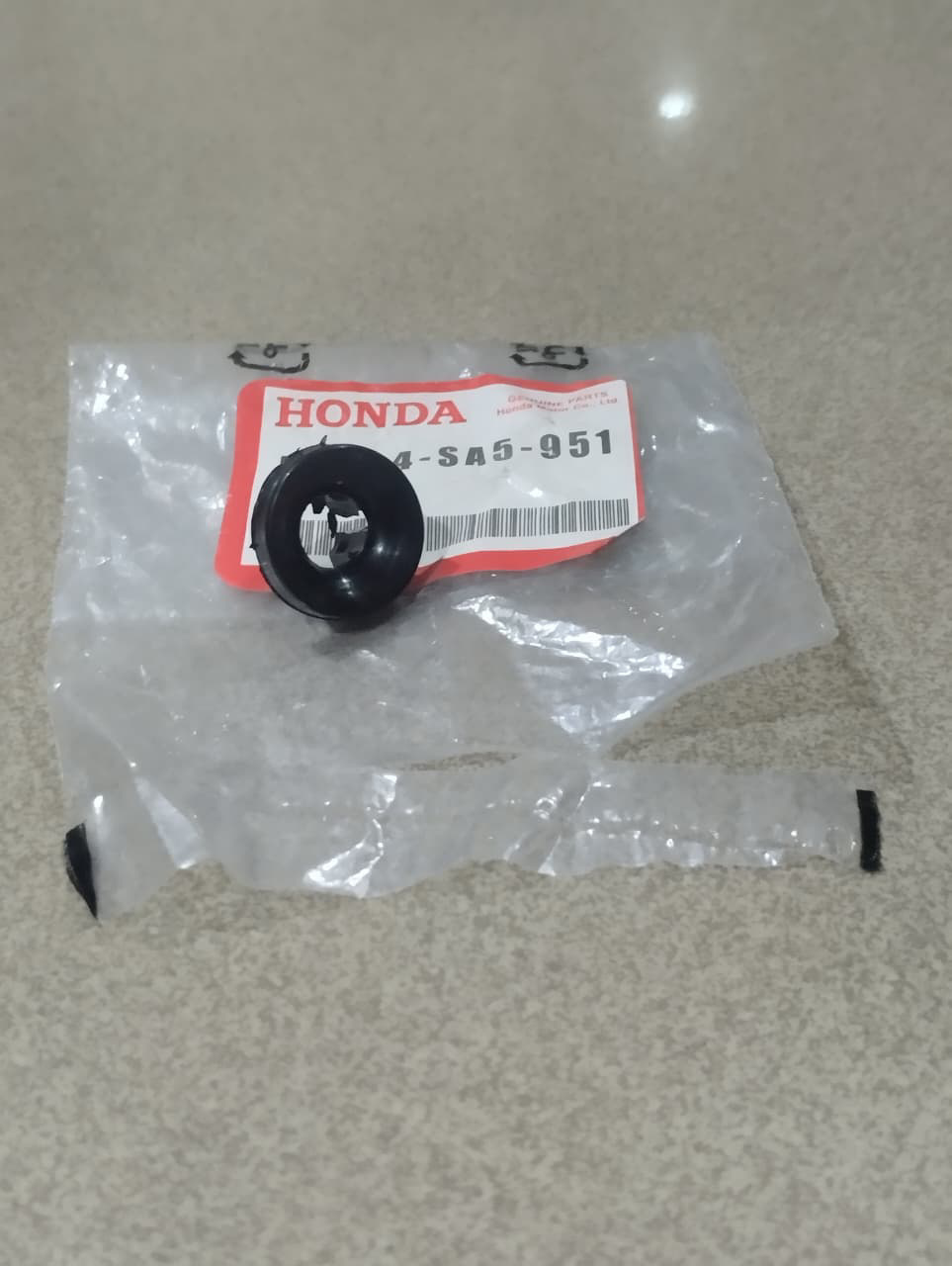 Picture of Honda Civic 2016-2021 Bonnet Rod Clip