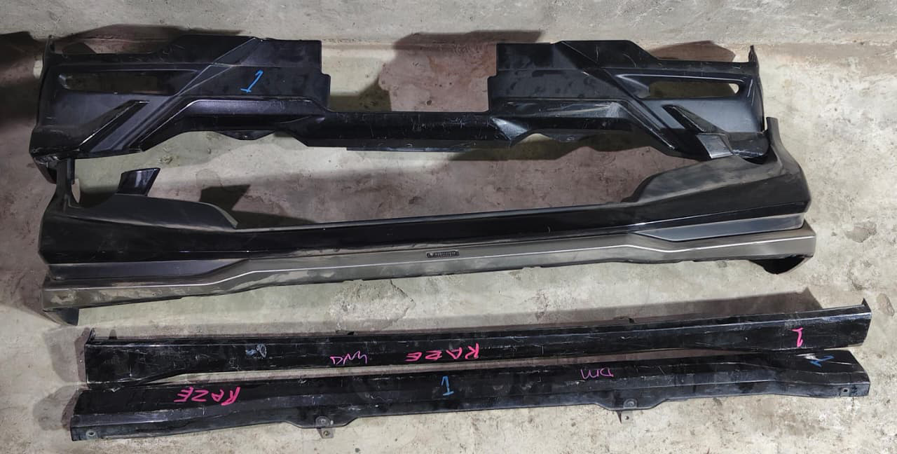 Picture of Toyota Raize Modelista Original body kit set